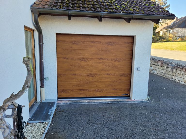 Garagentor nachher